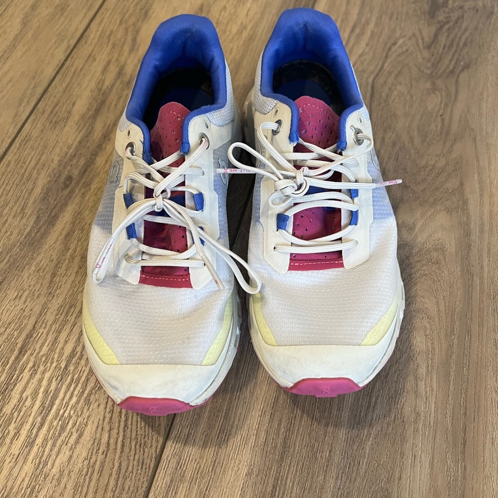 On Running White and Blue Sneakers Sporty Mesh Design